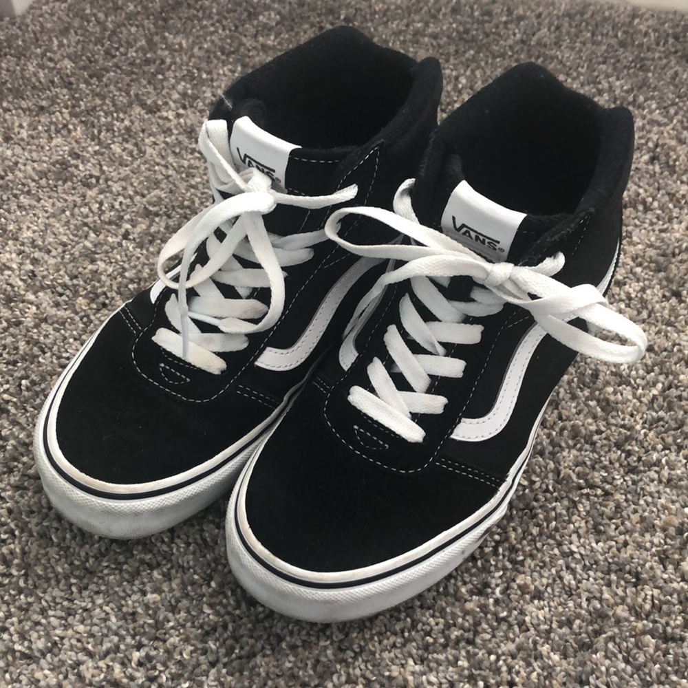 Vans - Picture 2 of 5